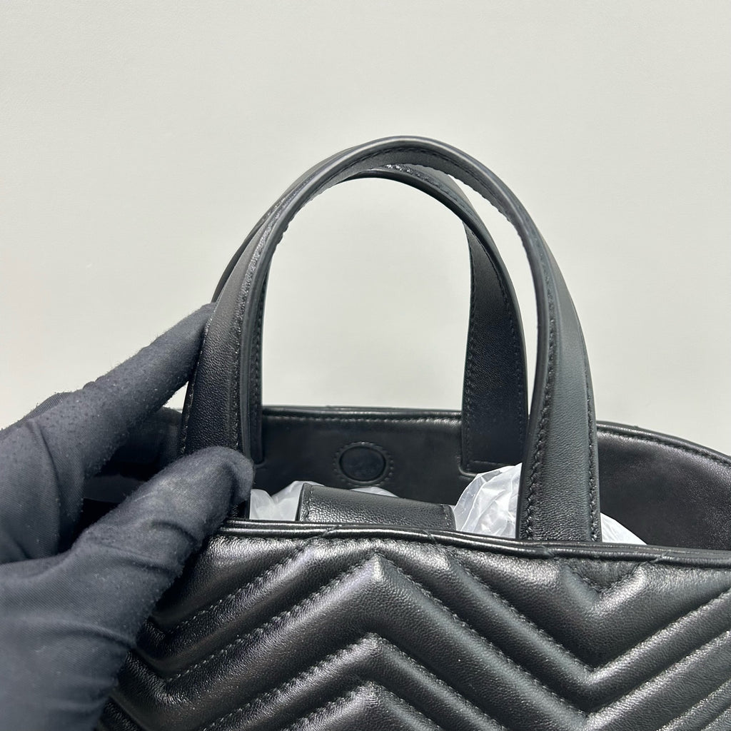 Gucci Gucci Betty Mini Tote Bag Leather Gold Tote 847386AAFA11000