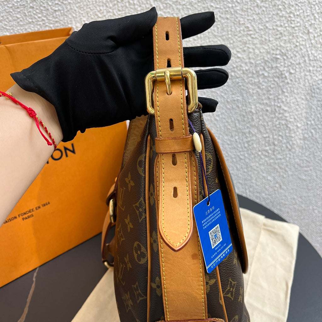 Louis Vuitton Crossbody