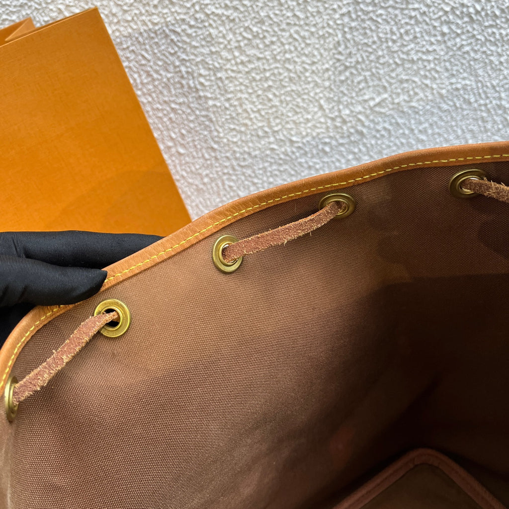 Louis Vuitton Shoulder Bag