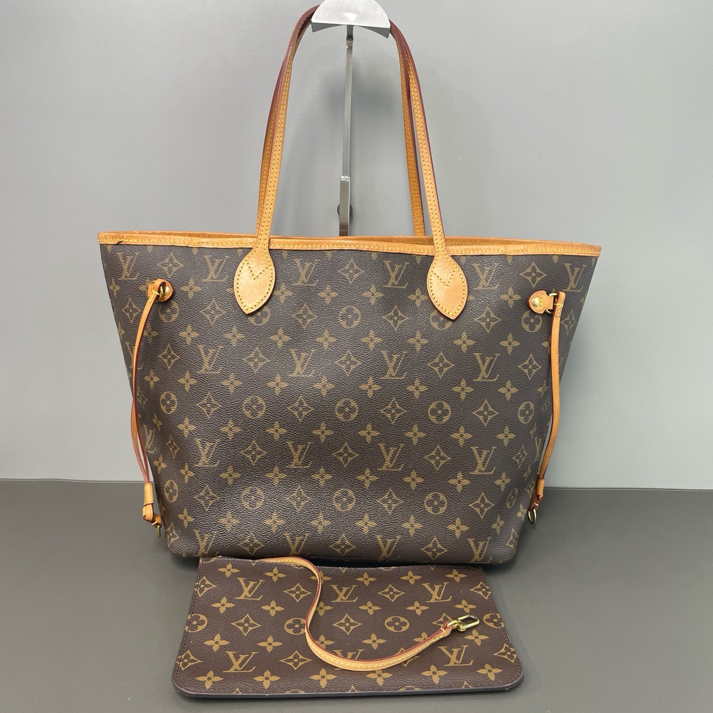 Louis Vuitton Tote