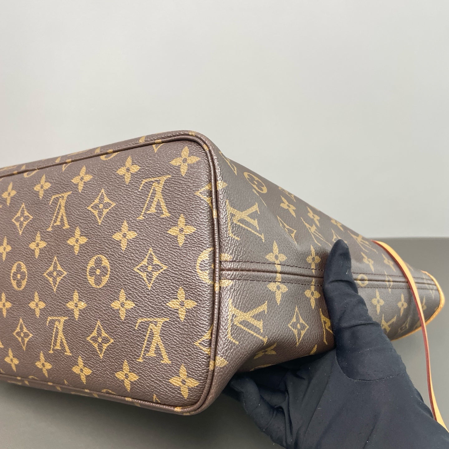 Louis Vuitton Tote