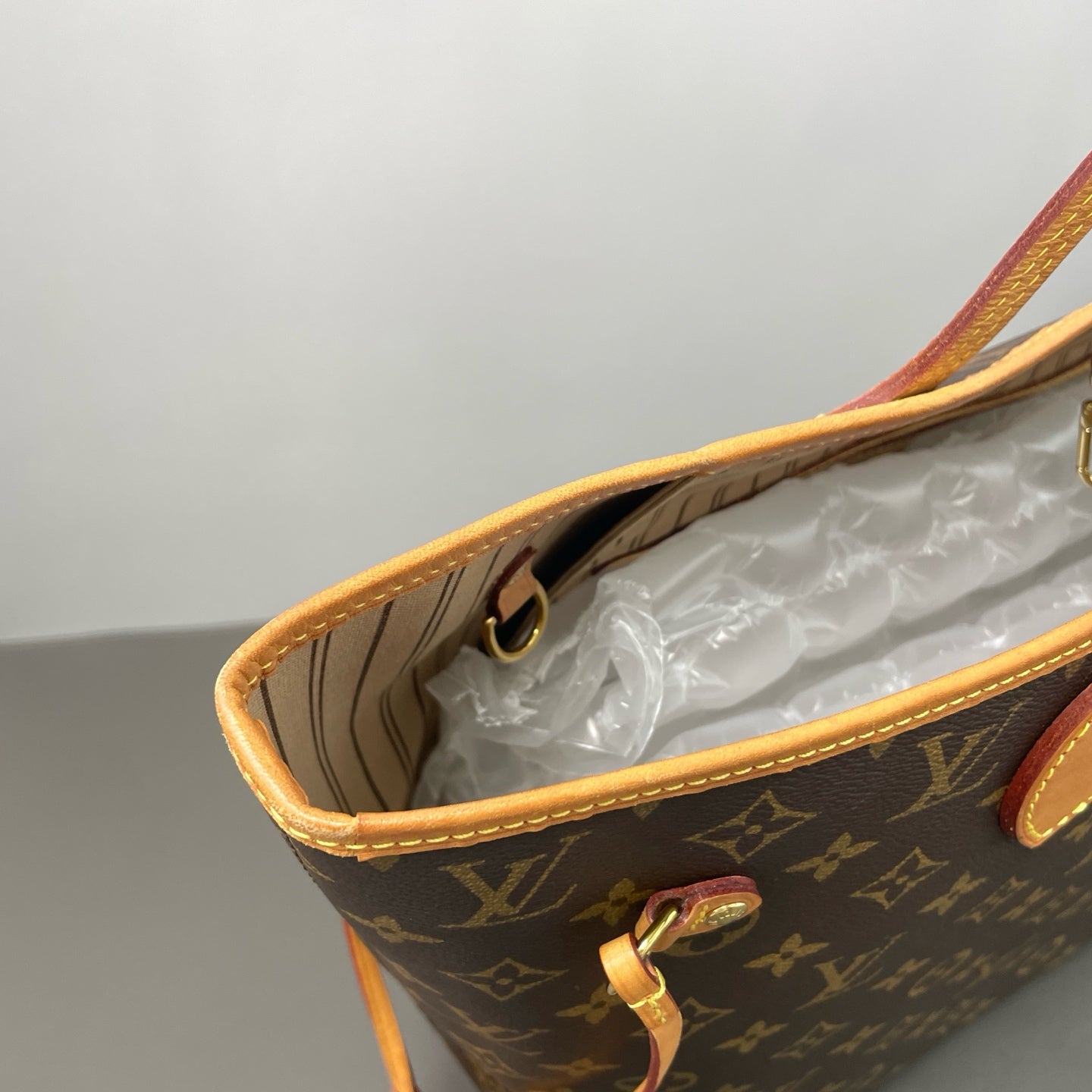 Louis Vuitton Tote