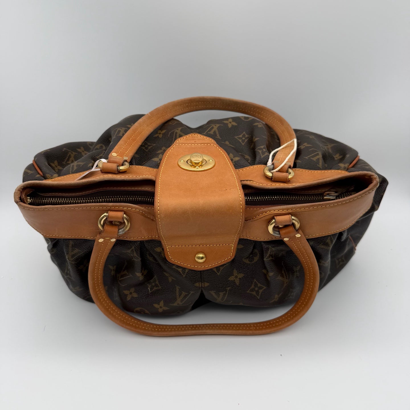 Louis Vuitton Shoulder Bag