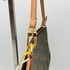 Louis Vuitton Mini Pochette Accessoires On Chain M82510