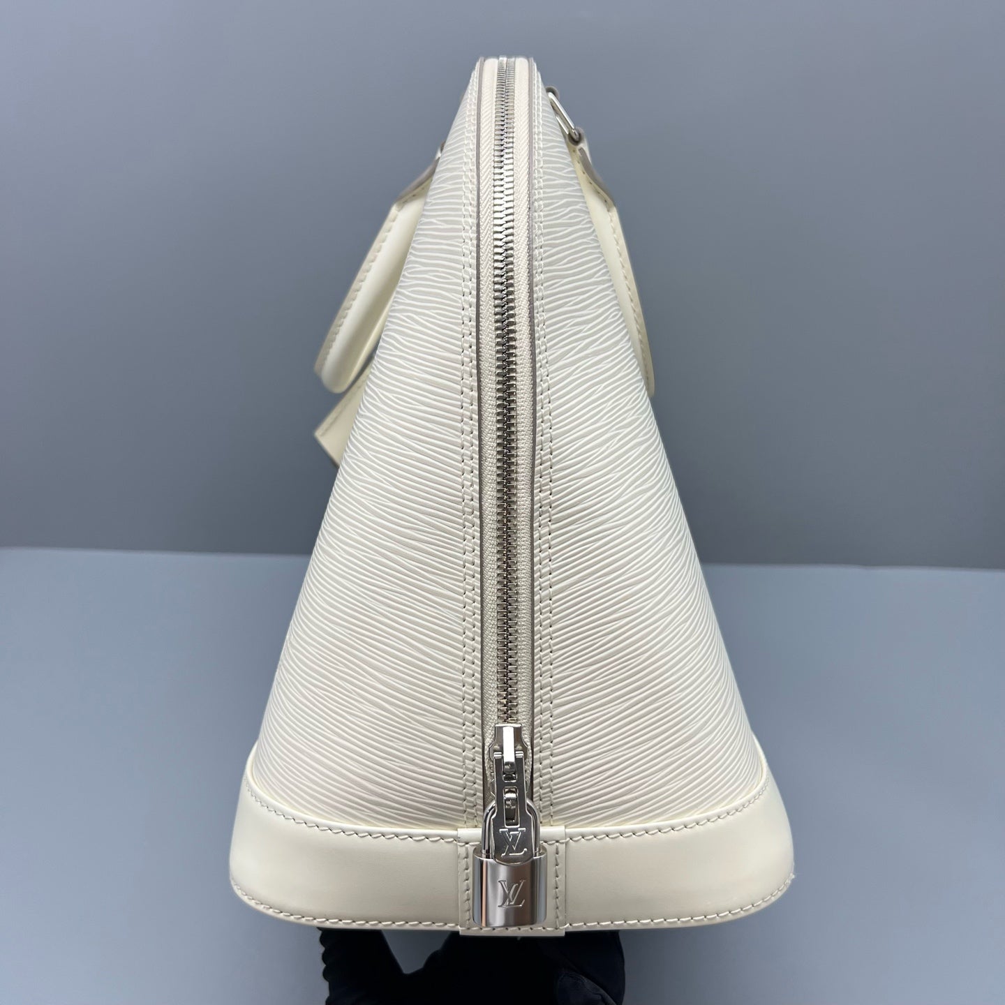 Louis Vuitton White