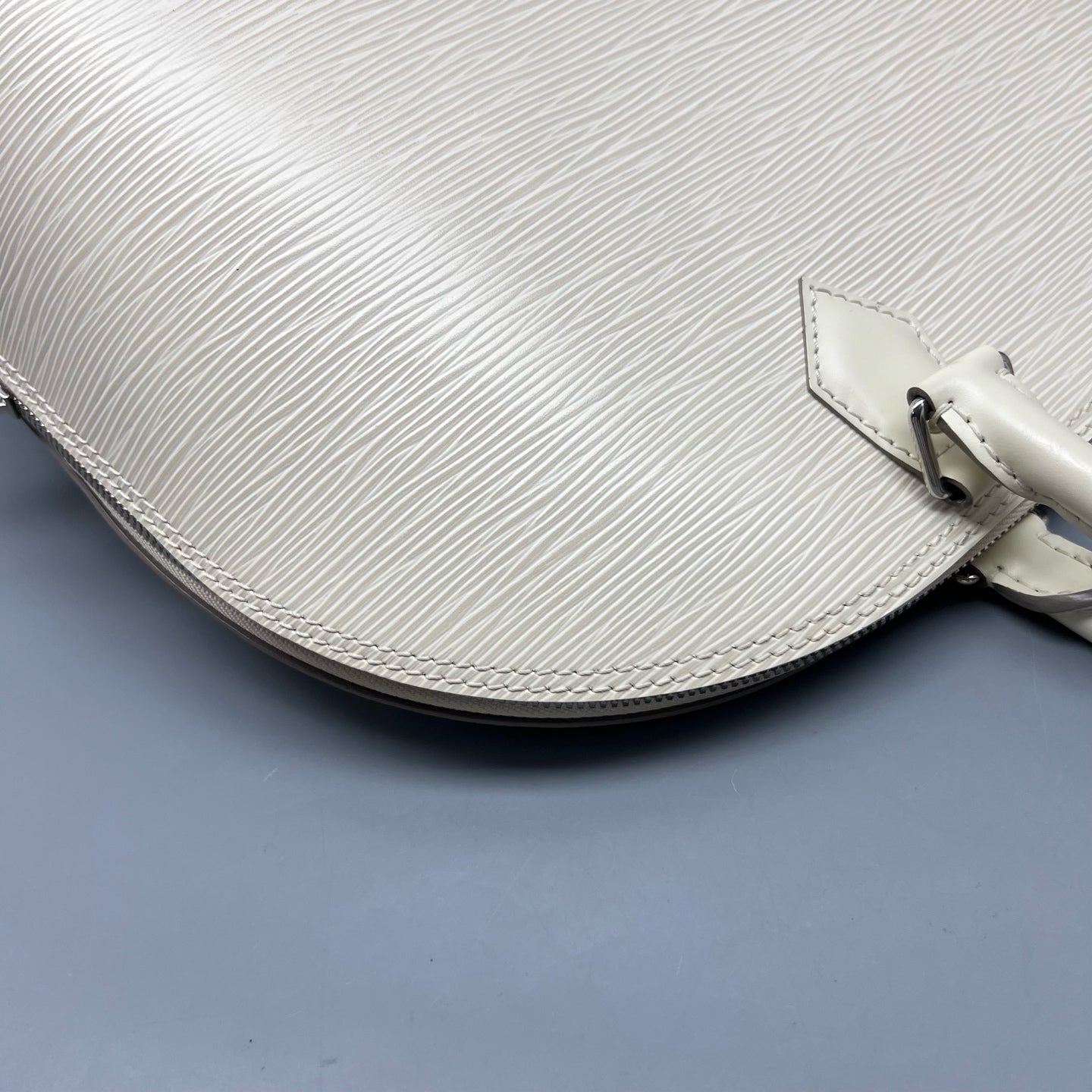 Louis Vuitton White