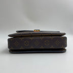 Louis Vuitton Messenger Bag