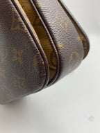 Louis Vuitton Messenger Bag