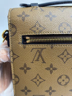 Louis Vuitton Messenger Bag