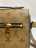 Louis Vuitton Messenger Bag