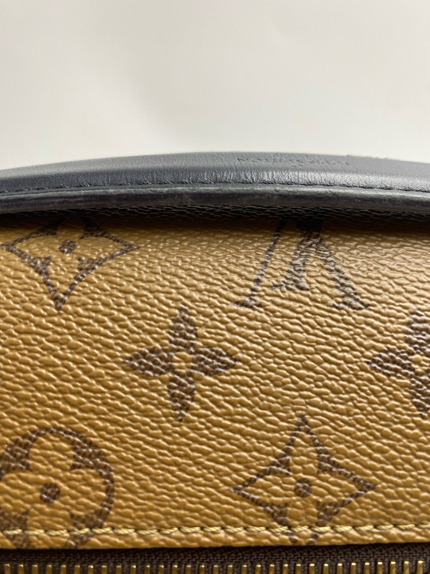 Louis Vuitton Messenger Bag