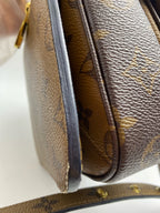 Louis Vuitton Messenger Bag
