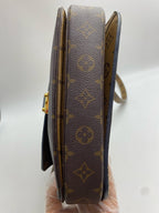 Louis Vuitton Messenger Bag