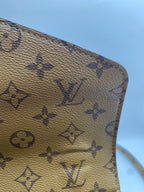 Louis Vuitton Messenger Bag