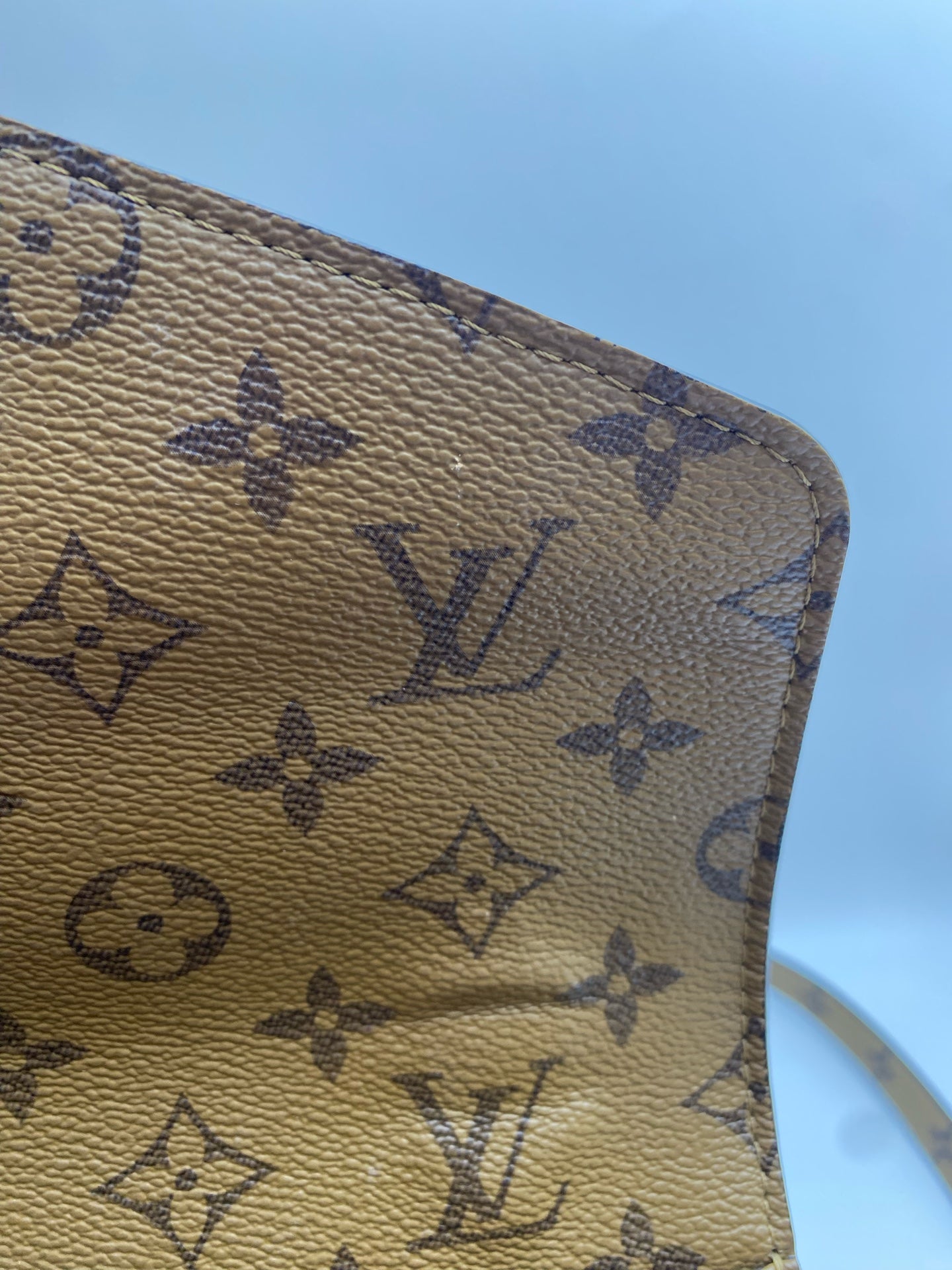 Louis Vuitton Messenger Bag