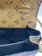Louis Vuitton Messenger Bag