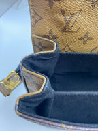 Louis Vuitton Messenger Bag