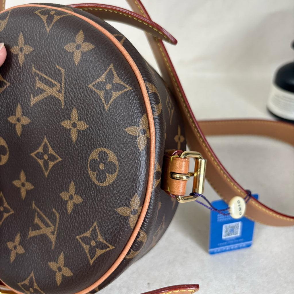 Louis Vuitton Saddle Bag