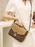 Louis Vuitton Messenger Bag