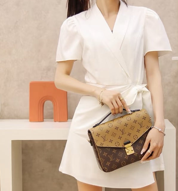 Louis Vuitton Messenger Bag