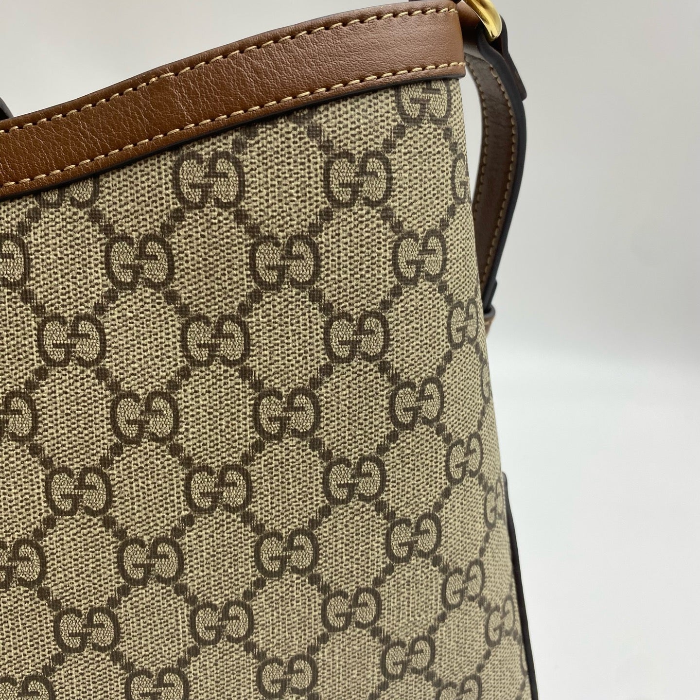 Gucci Canvas Beige Shoulder Bag