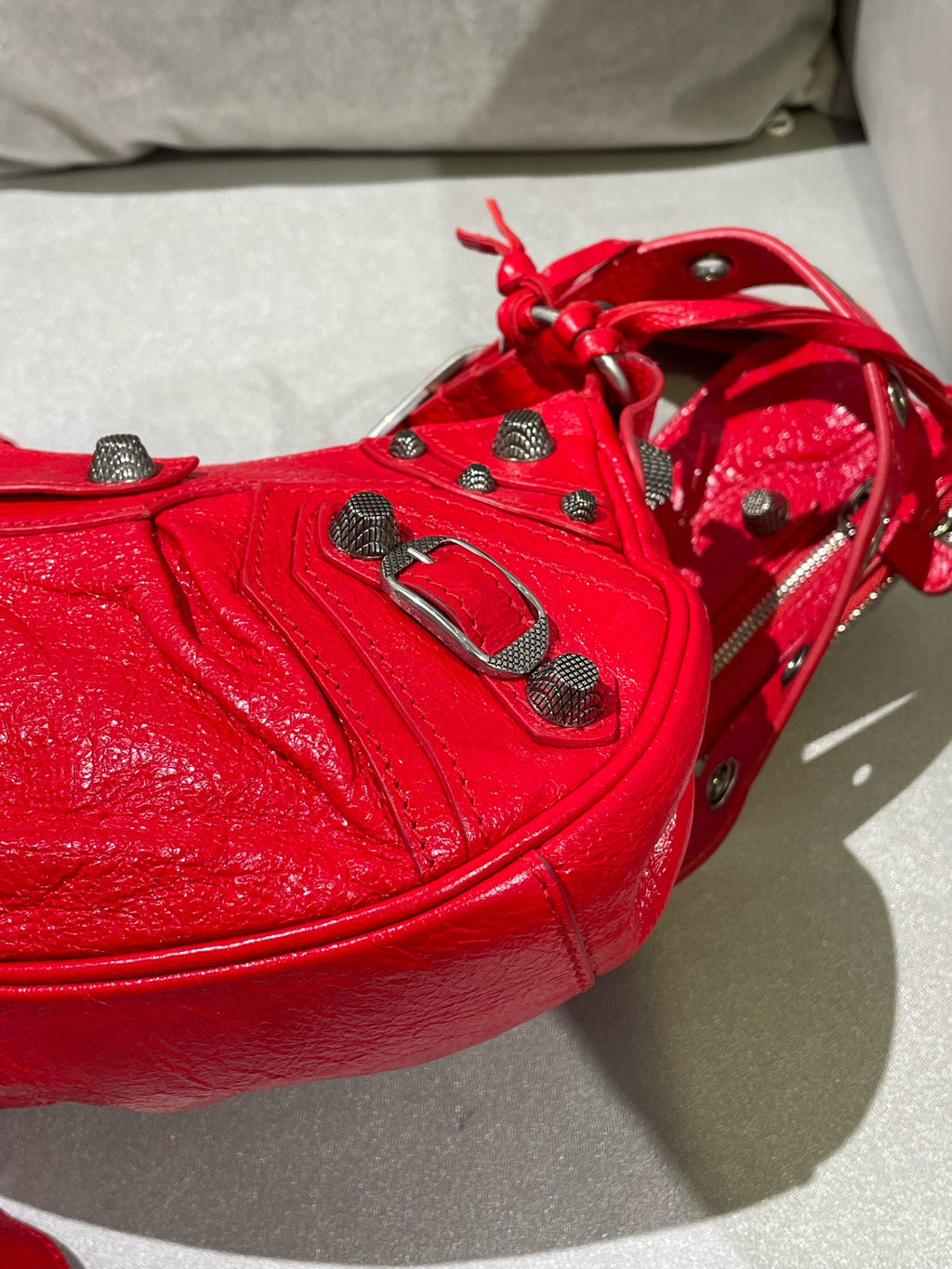 Balenciaga Red Shoulder Bag 671309-1VG9Y-6406