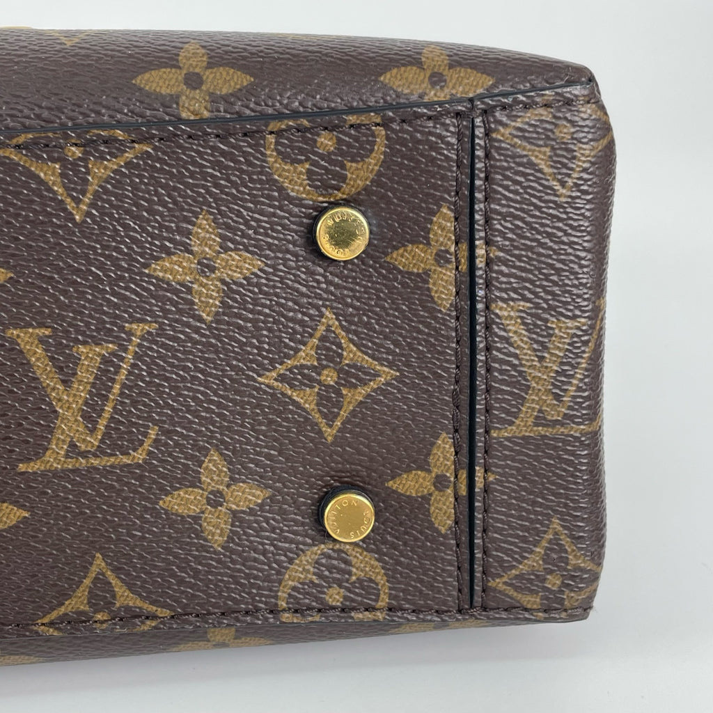 Louis Vuitton Black Messenger Bag