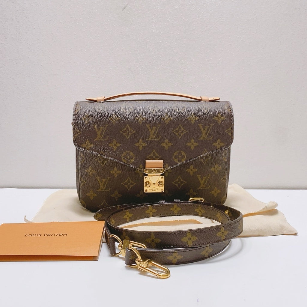 Louis Vuitton Crossbody