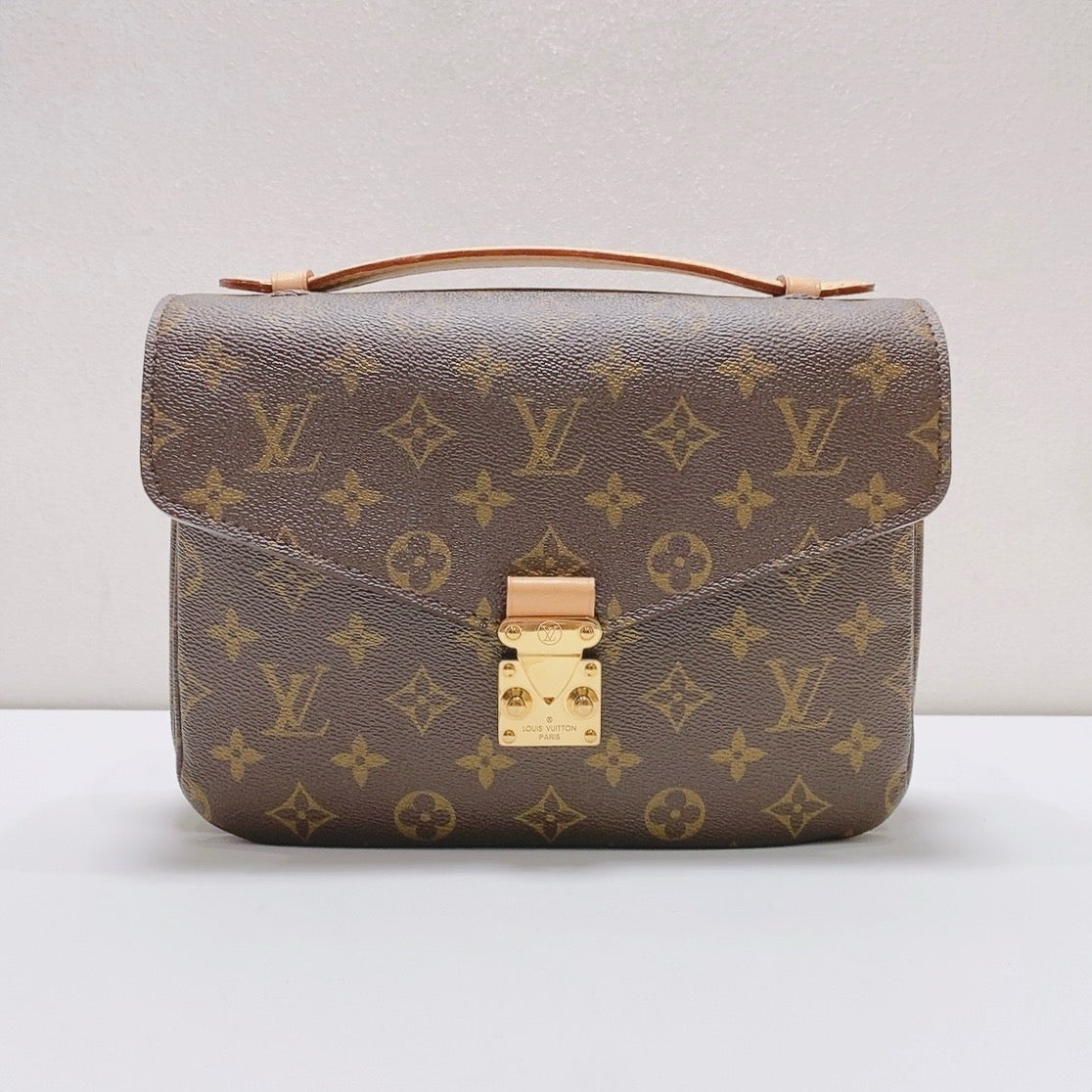 Louis Vuitton Crossbody