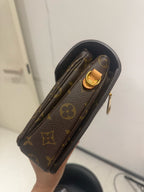 Louis Vuitton Crossbody