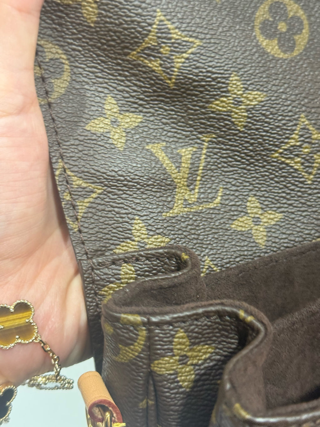 Louis Vuitton Crossbody