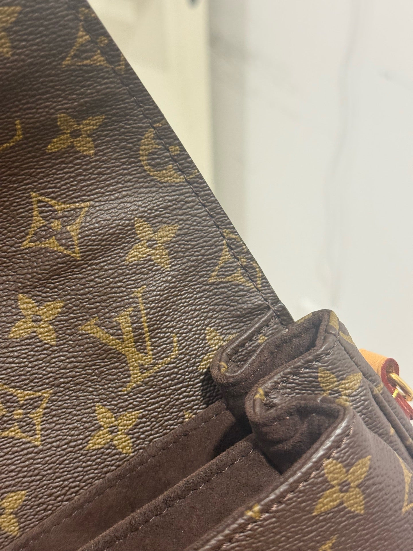 Louis Vuitton Crossbody