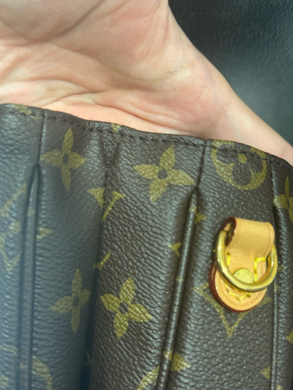 Louis Vuitton Crossbody