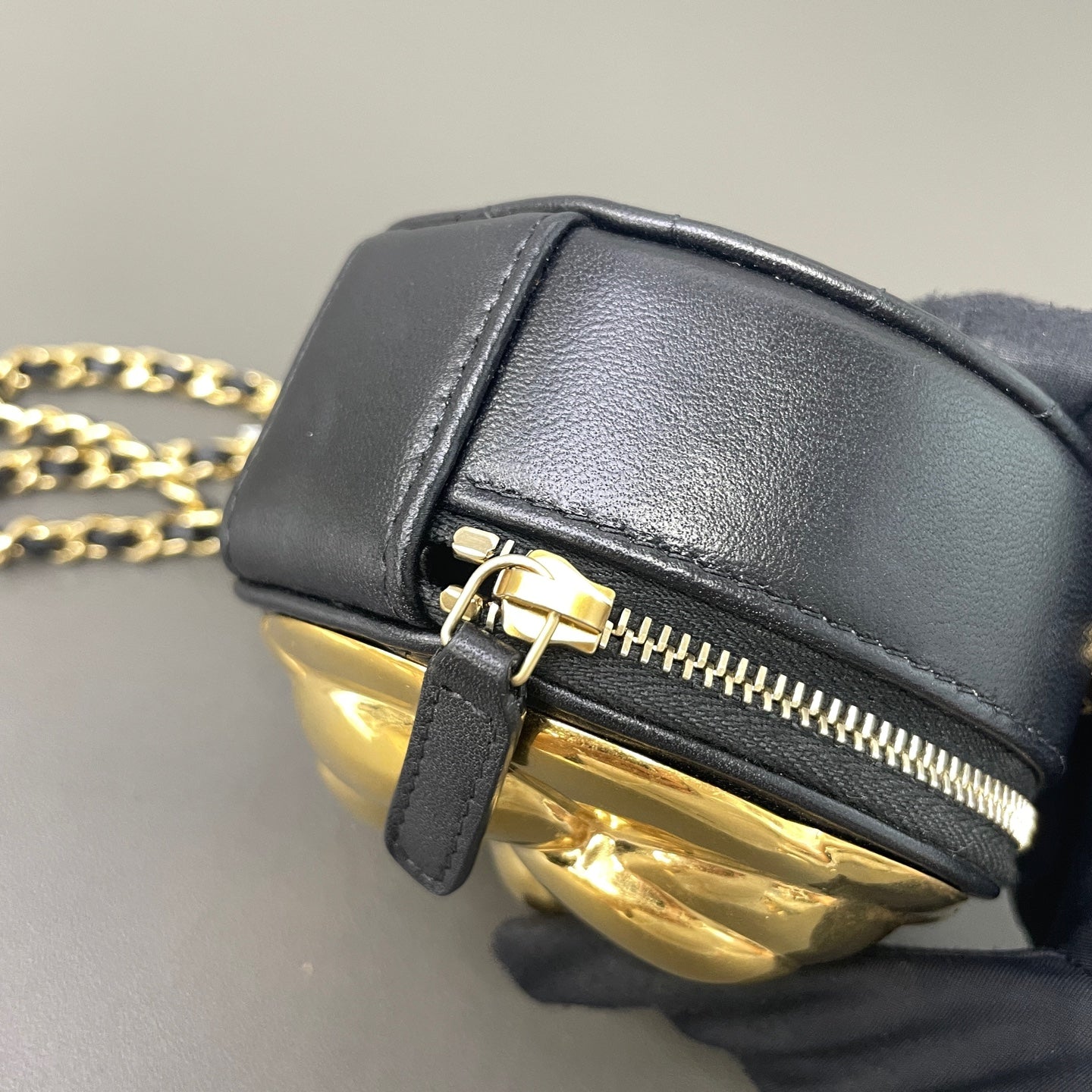 Chanel Metal Black