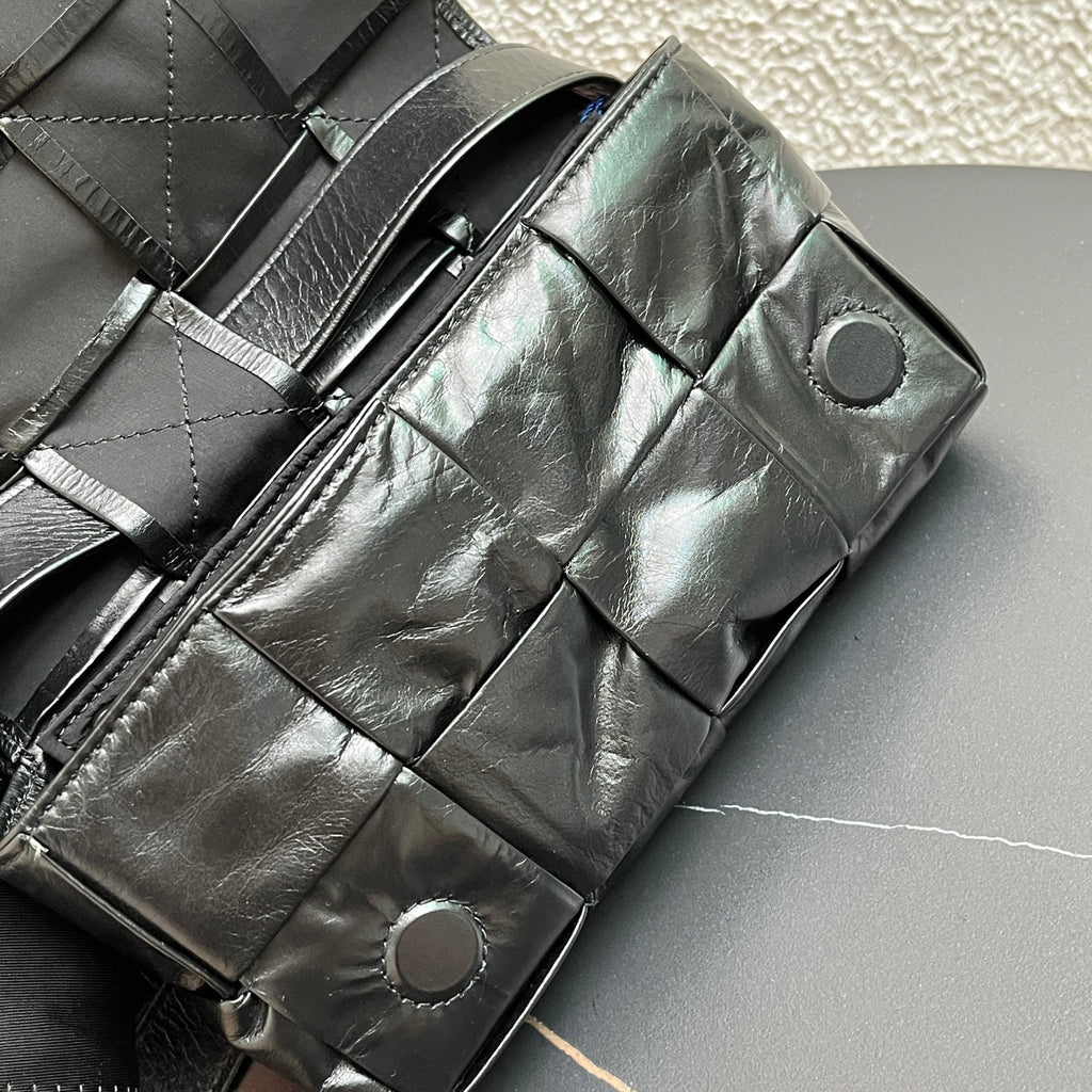 Bottega Veneta Crossbody