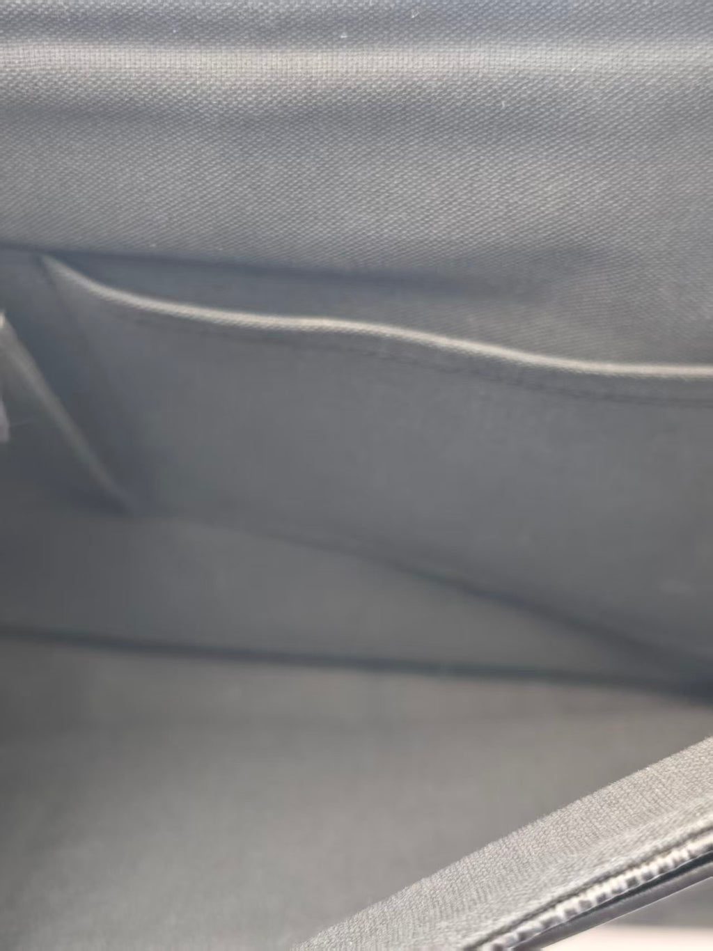 Louis Vuitton Messenger Bag
