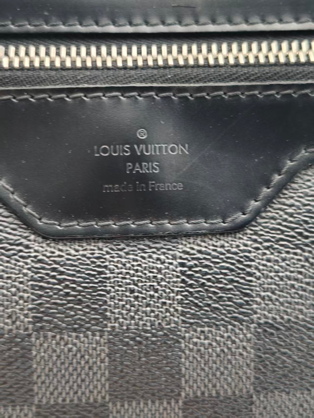 Louis Vuitton Messenger Bag