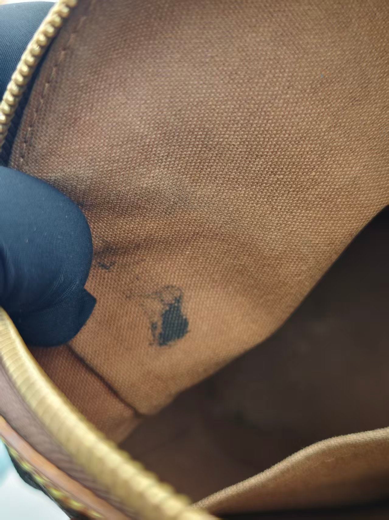 Louis Vuitton Canvas