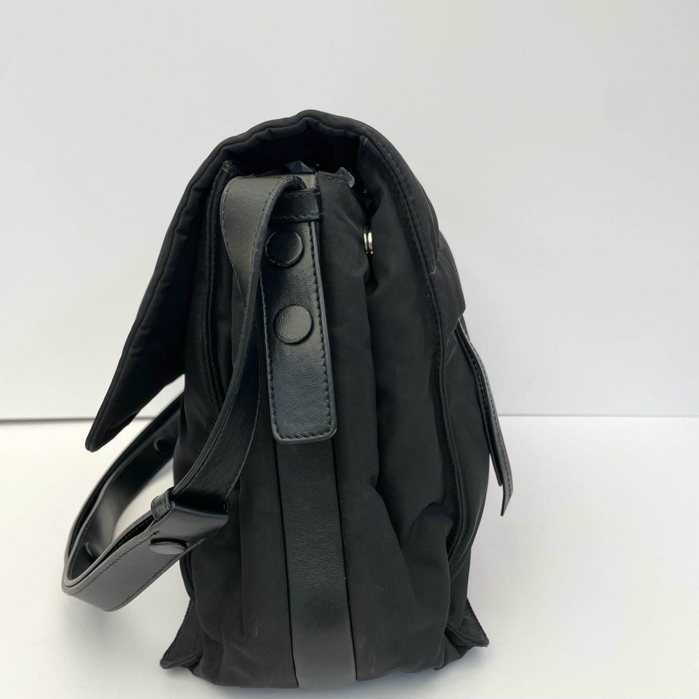 Prada Cini Large Re-Nylon Recycled Nylon Messenger Bag Cordura Messenger Bag 1BD256_RDLN_F0002_V_OOO