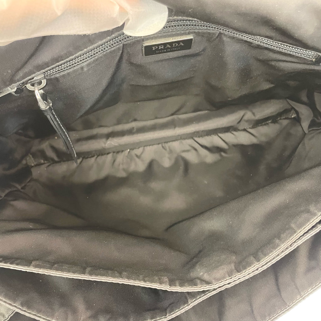 Prada Cini Large Re-Nylon Recycled Nylon Messenger Bag Cordura Messenger Bag 1BD256_RDLN_F0002_V_OOO