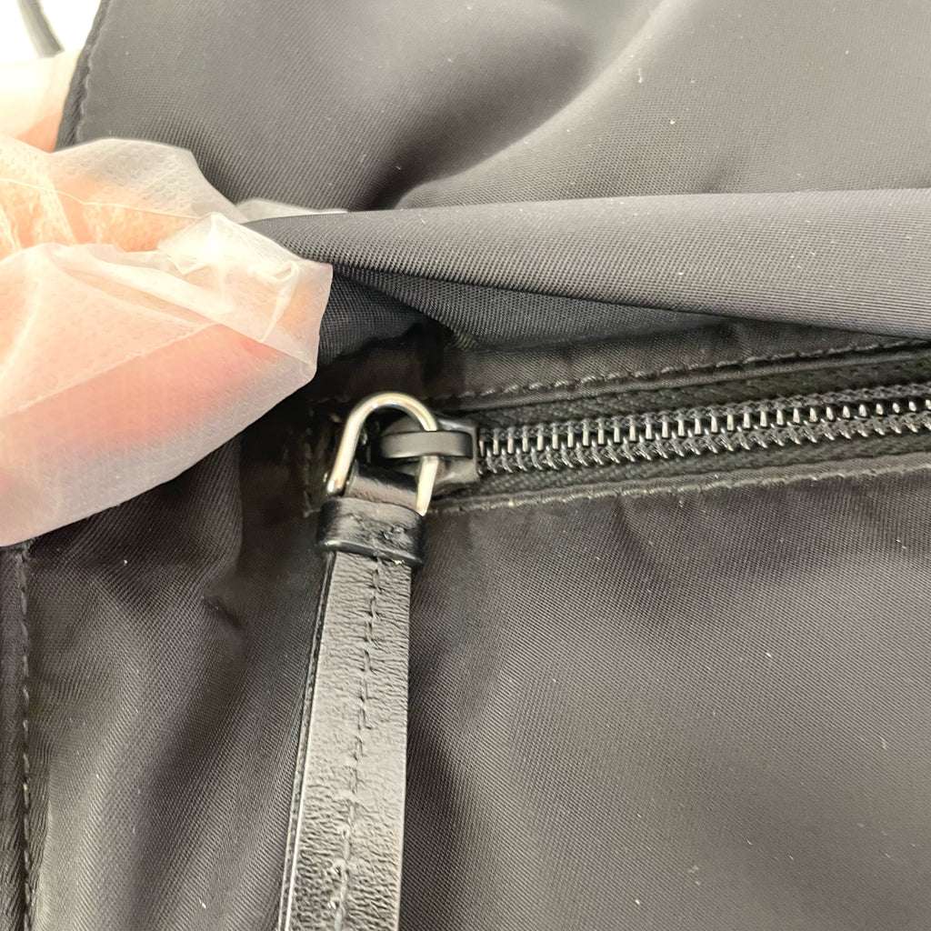 Prada Cini Large Re-Nylon Recycled Nylon Messenger Bag Cordura Messenger Bag 1BD256_RDLN_F0002_V_OOO