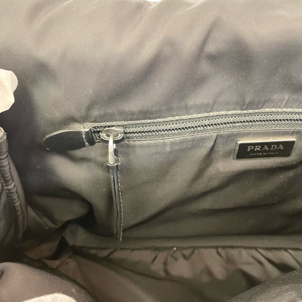 Prada Cini Large Re-Nylon Recycled Nylon Messenger Bag Cordura Messenger Bag 1BD256_RDLN_F0002_V_OOO