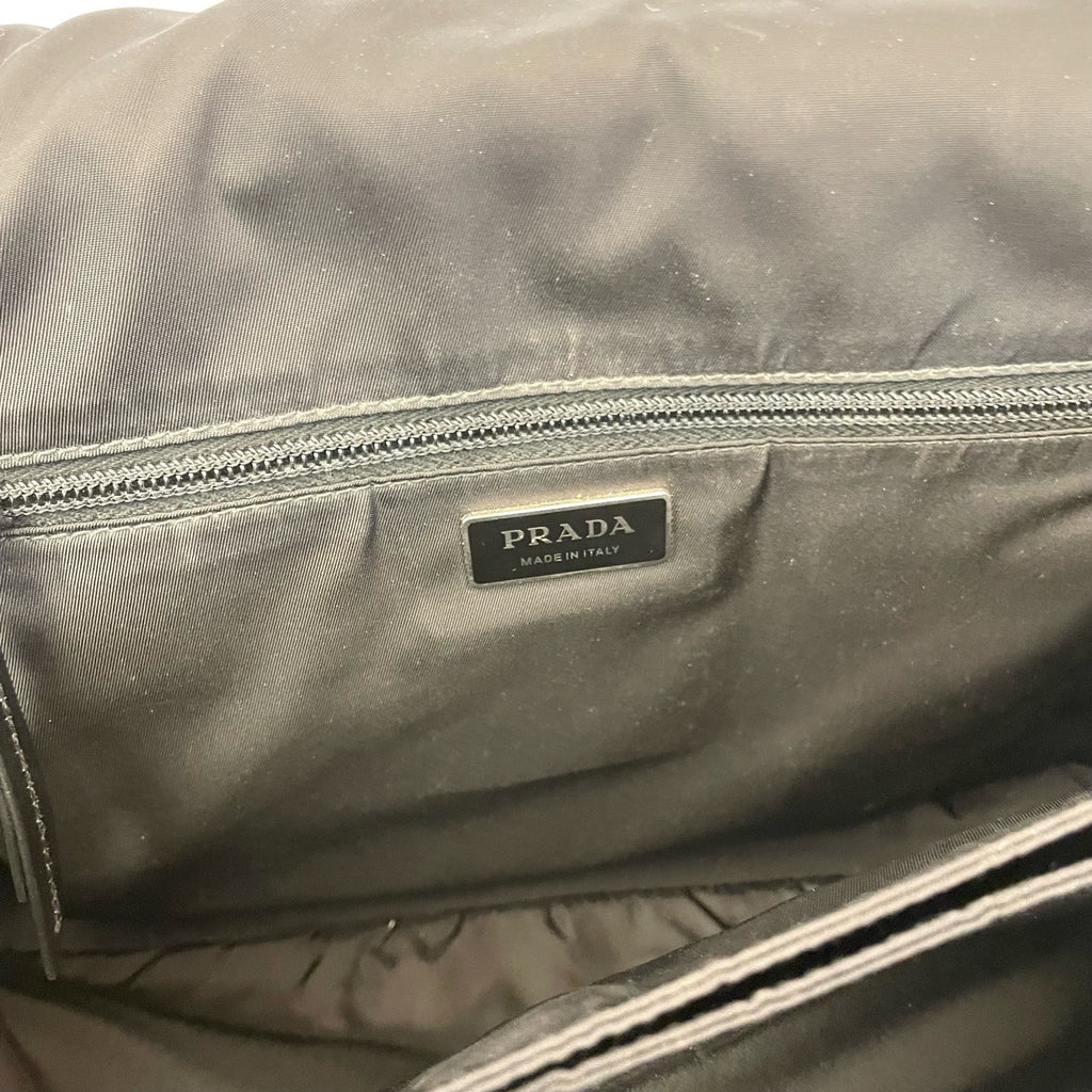 Prada Cini Large Re-Nylon Recycled Nylon Messenger Bag Cordura Messenger Bag 1BD256_RDLN_F0002_V_OOO