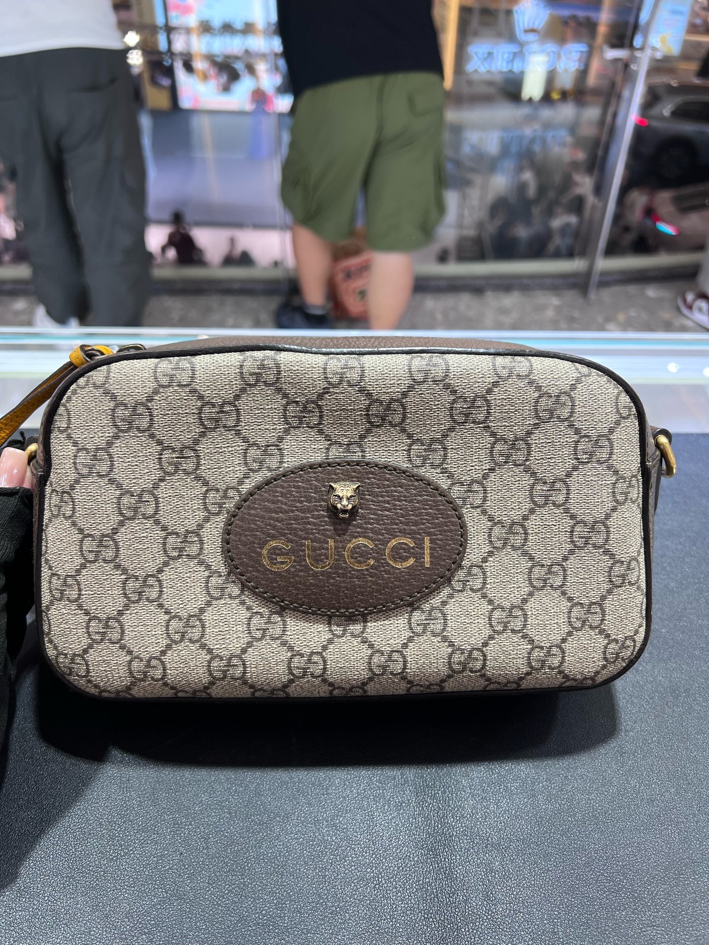 Gucci Neo Vintage GG Supreme canvas messenger bag Canvas Beige Messenger Bag 476466 K9GVT 8856