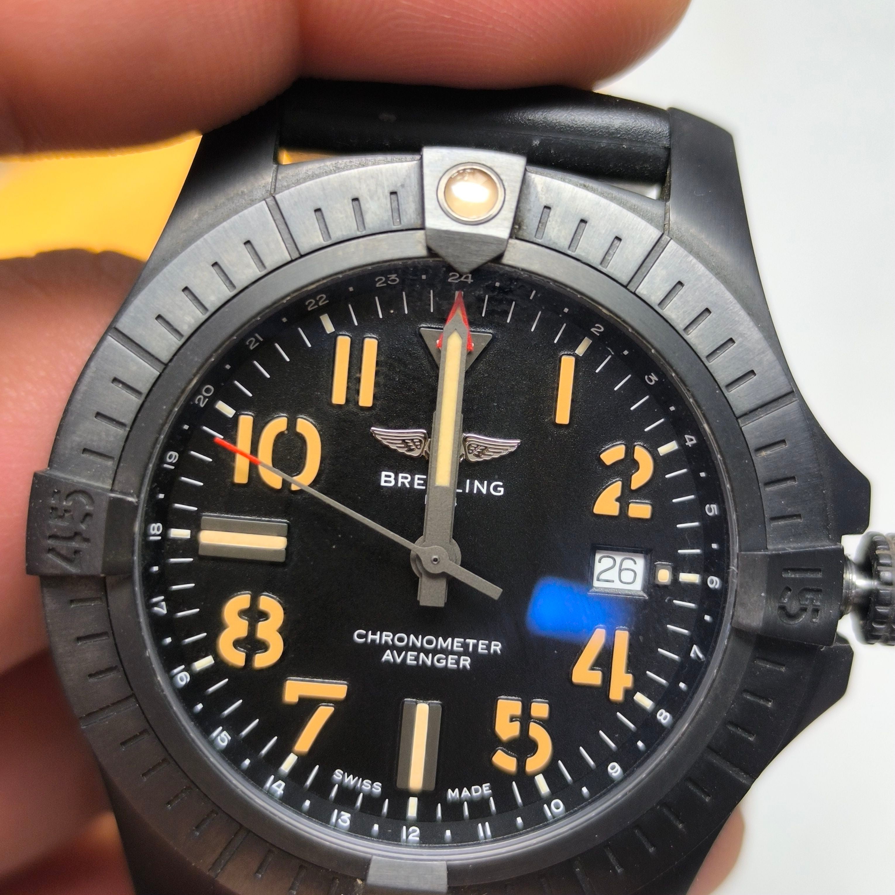 Breitling Avenger 45 millimeters V32395101B1X3