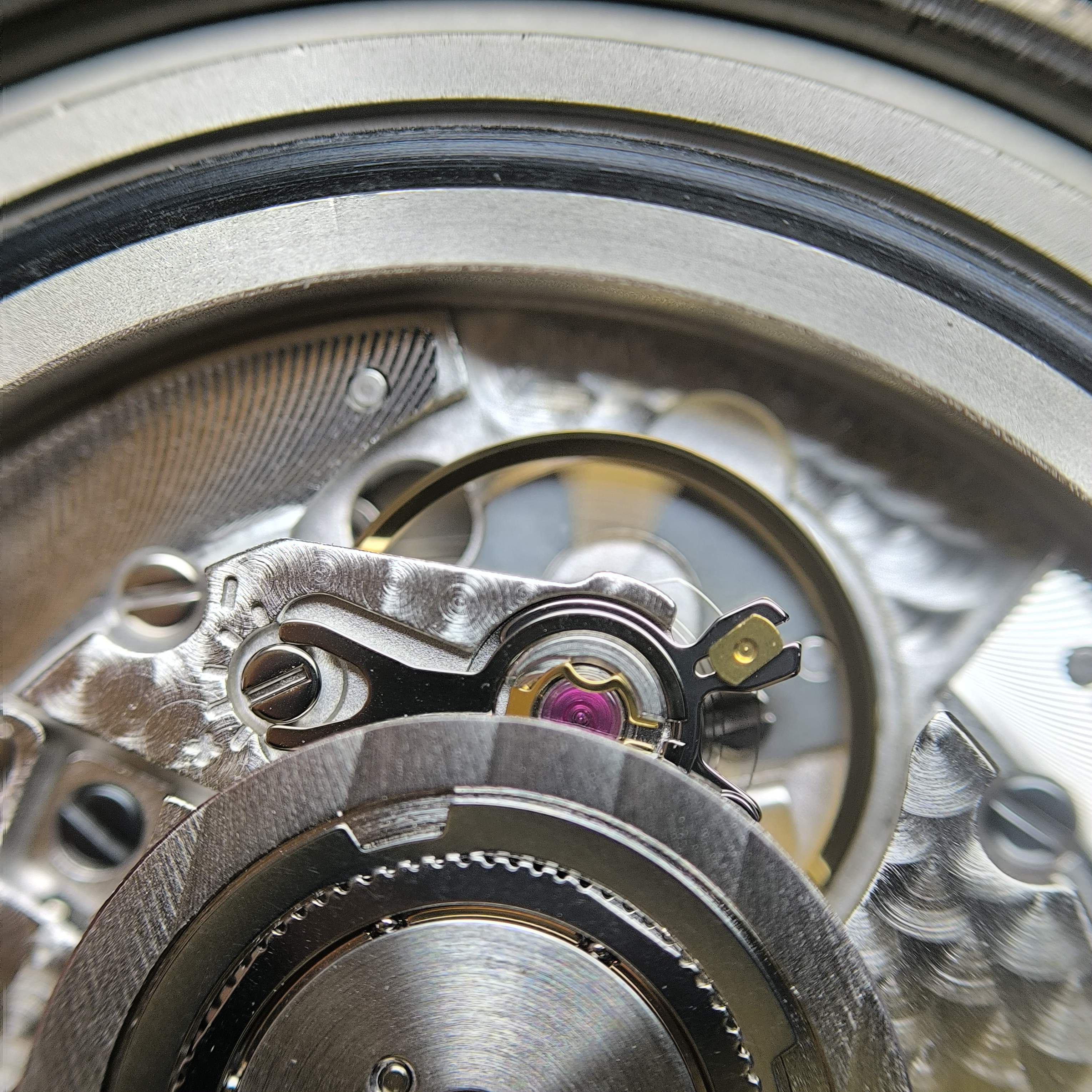 Breitling Avenger 45 millimeters V32395101B1X3