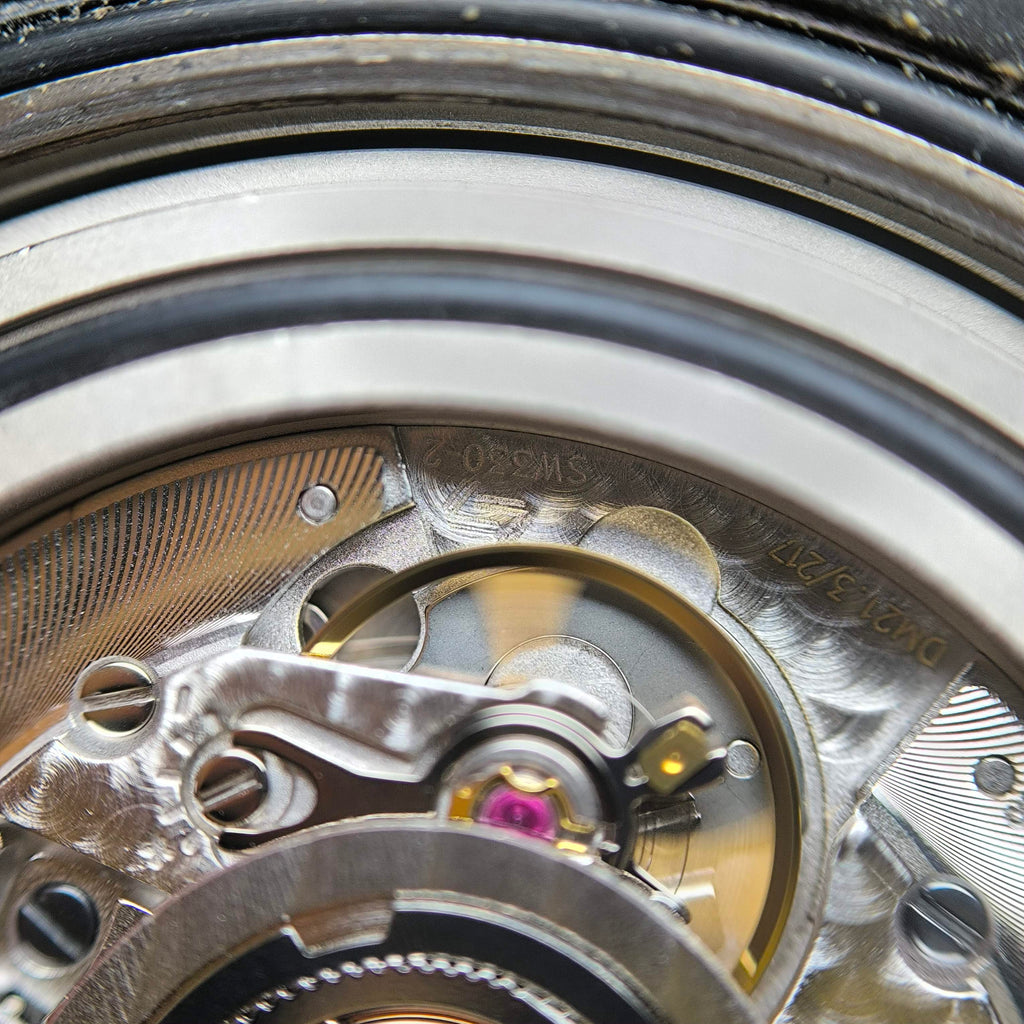 Breitling Avenger 45 millimeters V32395101B1X3