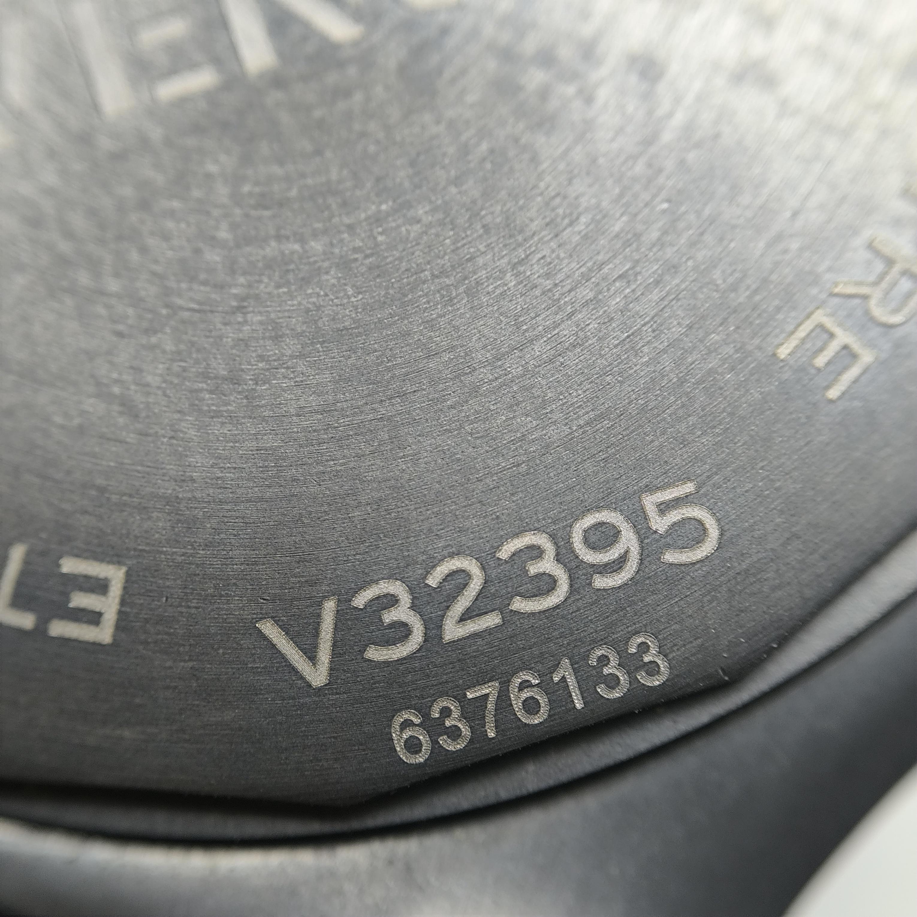 Breitling Avenger 45 millimeters V32395101B1X3
