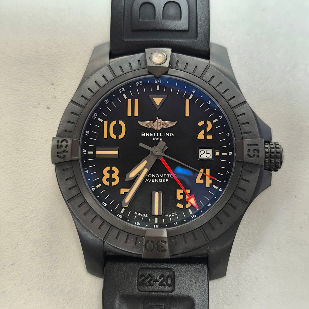 Breitling Avenger 45 millimeters V32395101B1X3