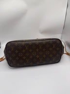 Louis Vuitton Beige